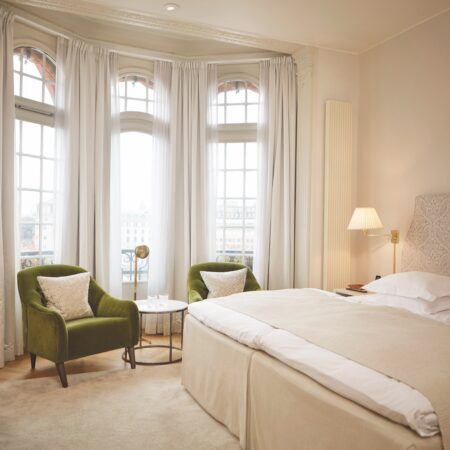 deluxeroom-low-res
