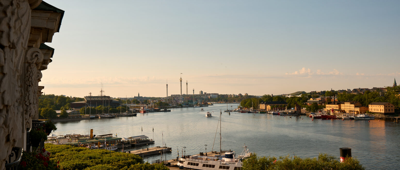 Dagmar Mastersvit, Utsikt mot Nybroviken