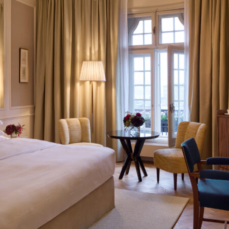 Deluxe Sea View Room Diplomat Hotel