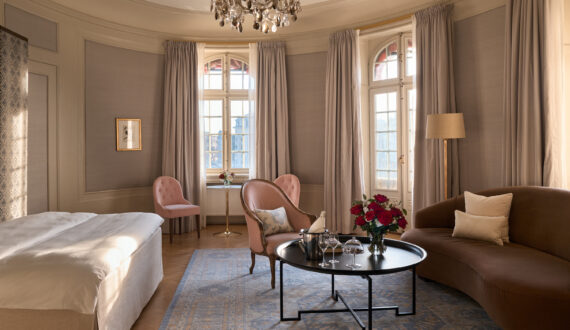 Dagmar Master Sea View Suite