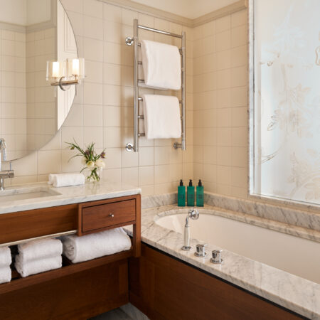 Vackert badrum på Hotel Diplomat